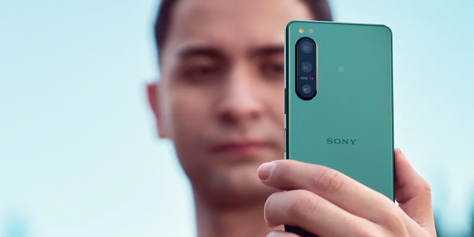 سونی احتمالا گوشیهای Xperia 1 V و Xperia 5 V را با طراحی جدیدی تولید میکند