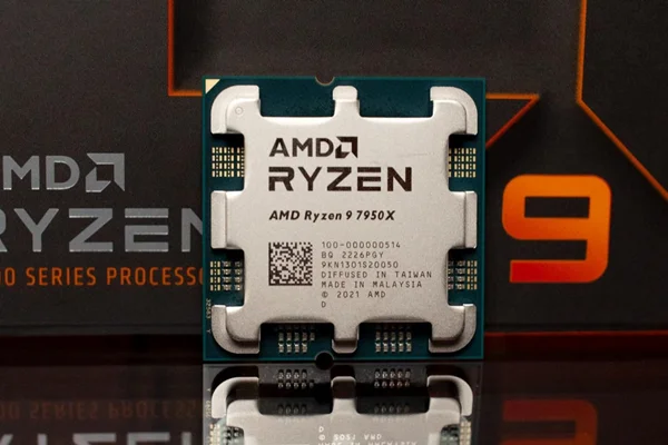 کاهش قیمت 27 درصدی پردازنده های Ryzen 7000 در چین