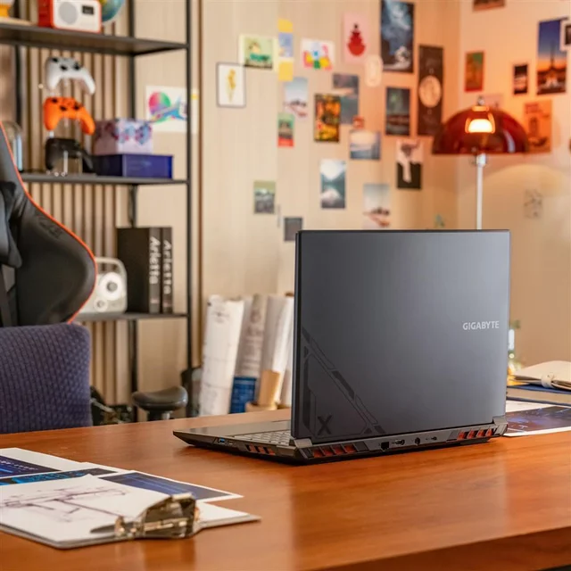 لپ تاپ 16 اینچی گیگابایت مدل G6X VG 9KG 43EE854SH