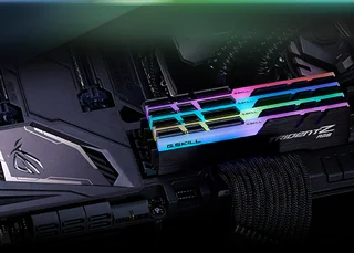 رم دسکتاپ DDR4 دو کاناله 2400 مگاهرتز CL15 جی اسکیل مدل TRIDENT Z RGB ظرفیت 16 گیگابایت