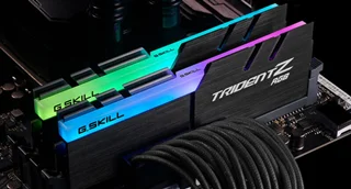 رم دسکتاپ DDR4 دو کاناله 2400 مگاهرتز CL15 جی اسکیل مدل TRIDENT Z RGB ظرفیت 16 گیگابایت