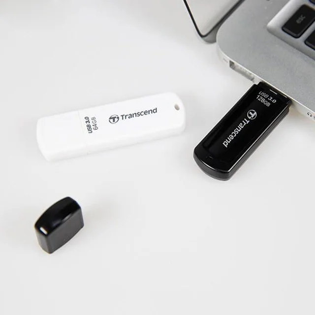فلش مموری ترنسند مدل JetFlash 700 ظرفیت 16 گیگابایت